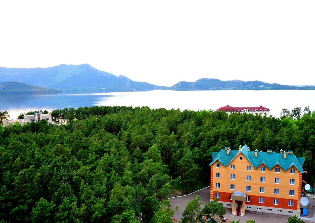 Hotel Nurlytau 보로보예 외부 사진